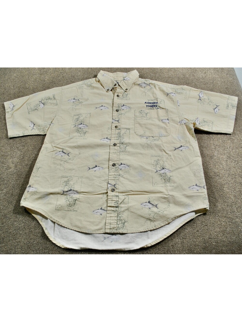 Auburn Tigers NCAA Football Vintage Fish Hawaiian Print Pattern Shirt Large